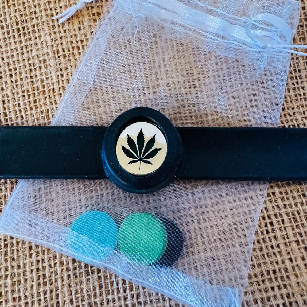 Essential Oil Diffuser Slap Bracelet with pot leaf design and extra scent pads